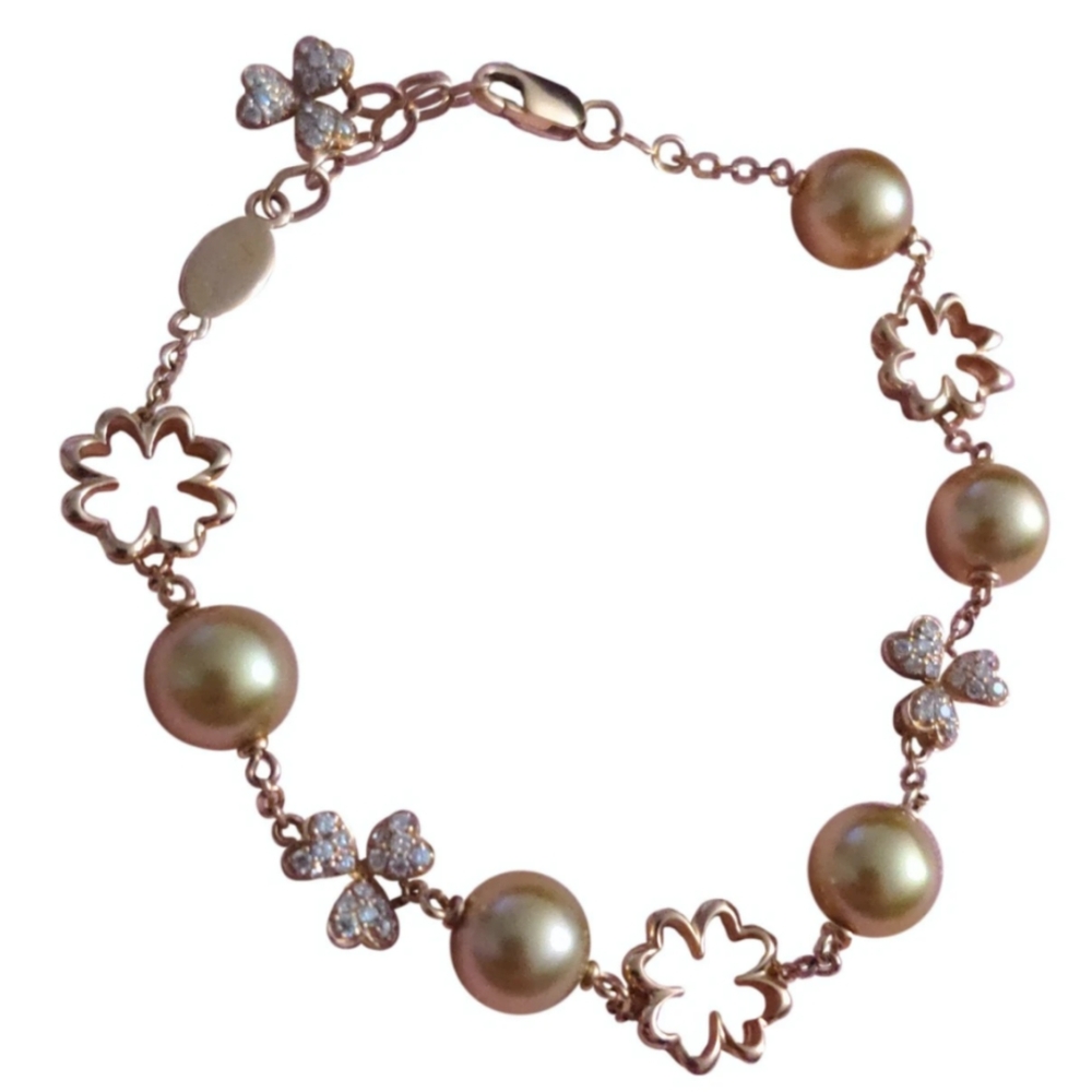 Chow Sang Sang Gold Pearl Bracelet